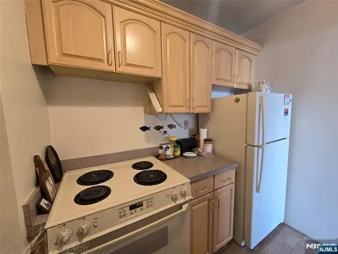 380 Mountain Union City NJ 07087