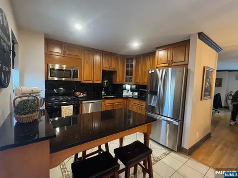 76 Metro Vista Hawthorne NJ 07506