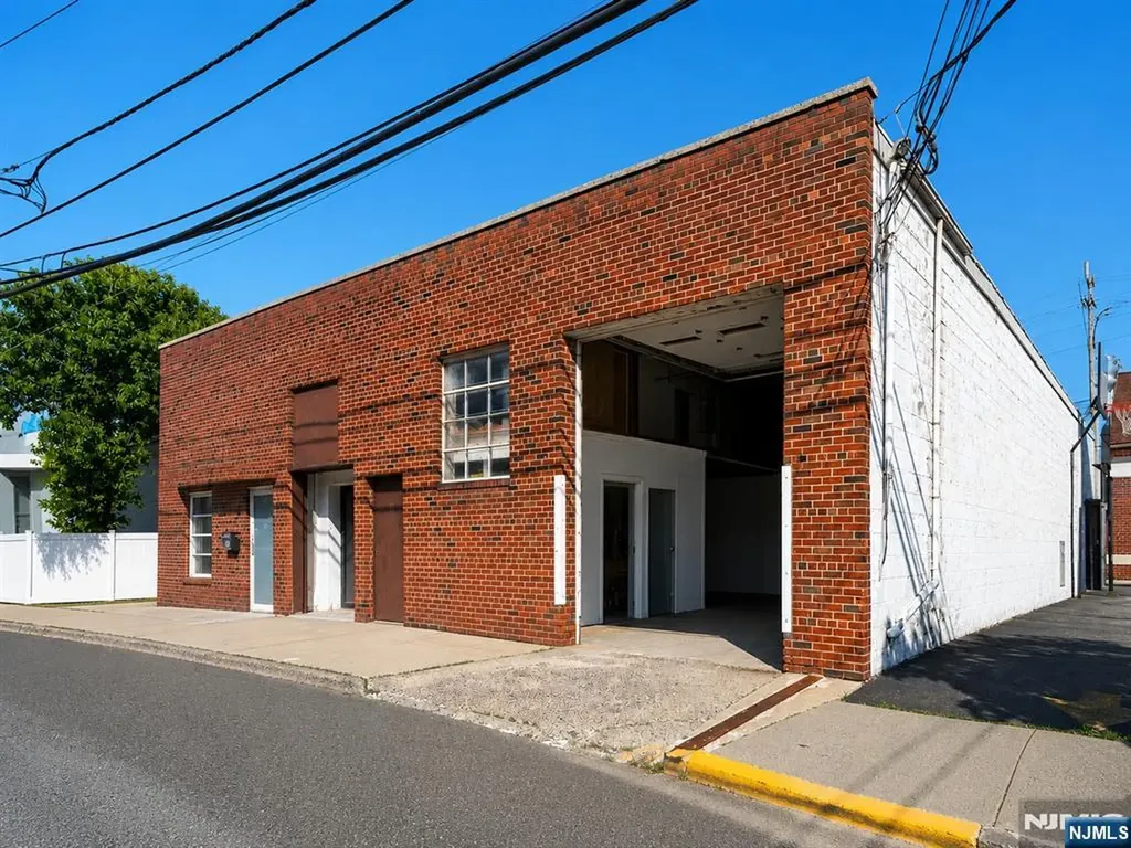 11 Victoria Terrace Ridgefield NJ 07657