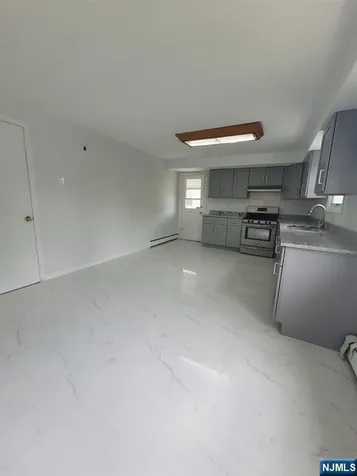360 New York Avenue Lyndhurst NJ 07071