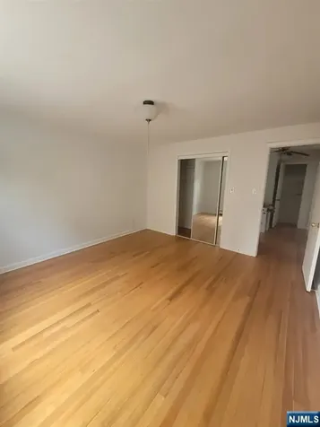 360 New York Avenue Lyndhurst NJ 07071