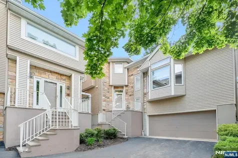 104 Clarken Drive West Orange NJ 07052