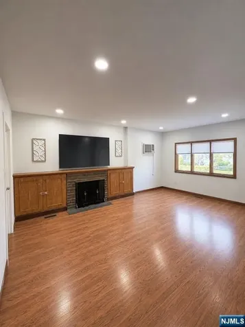 344 Valley Brook Avenue Lyndhurst NJ 07071