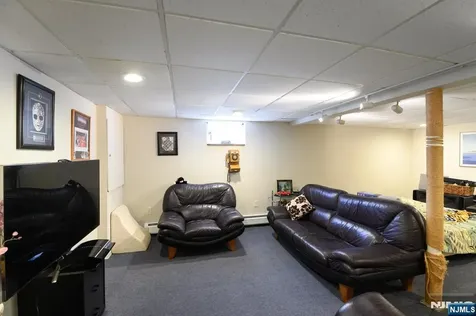 271 S Boulevard Saddle Brook NJ 07663