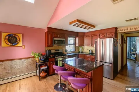 271 S Boulevard Saddle Brook NJ 07663