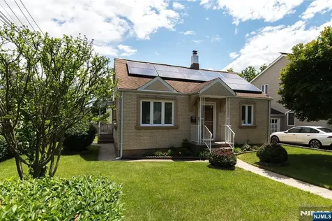 64 Howard Street Lodi NJ 07644