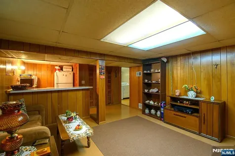 64 Howard Street Lodi NJ 07644