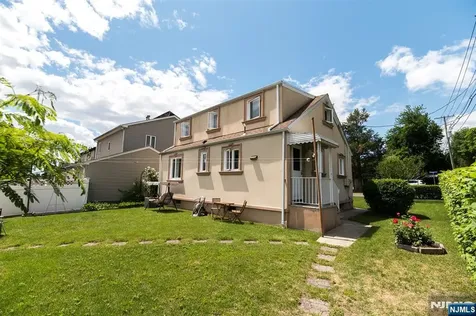 64 Howard Street Lodi NJ 07644