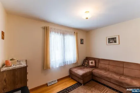 64 Howard Street Lodi NJ 07644