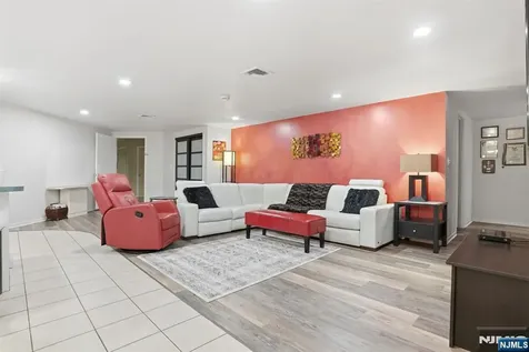 1 Timber Rock Court Cedar Grove NJ 07009