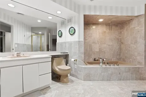 1 Timber Rock Court Cedar Grove NJ 07009
