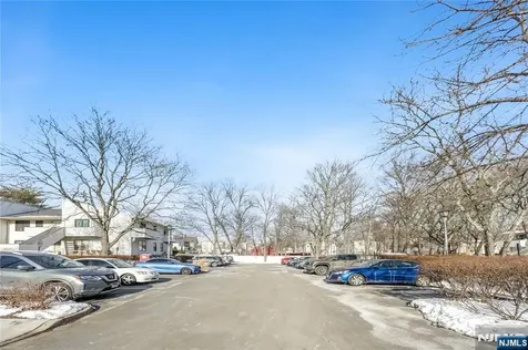 44 Coriander Way Englewood NJ 07631