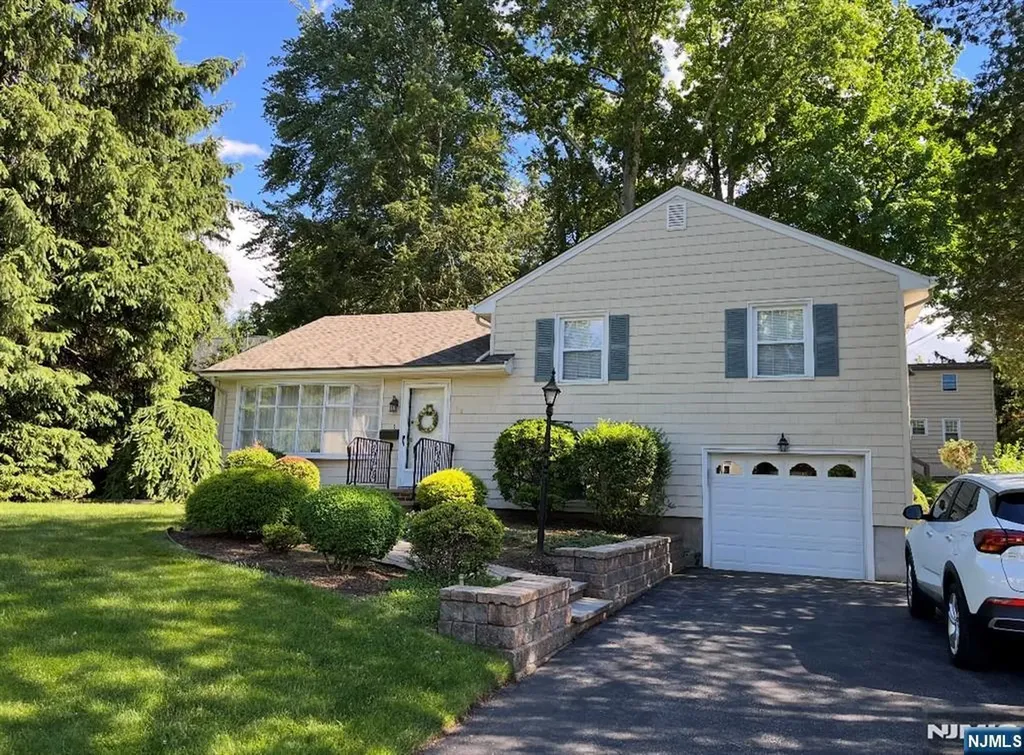 48 Rutgers Street Closter NJ 07624