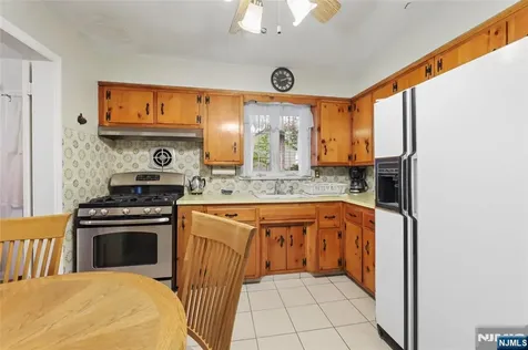48 Rutgers Street Closter NJ 07624
