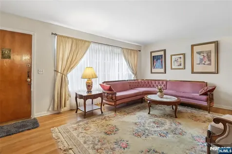 48 Rutgers Street Closter NJ 07624