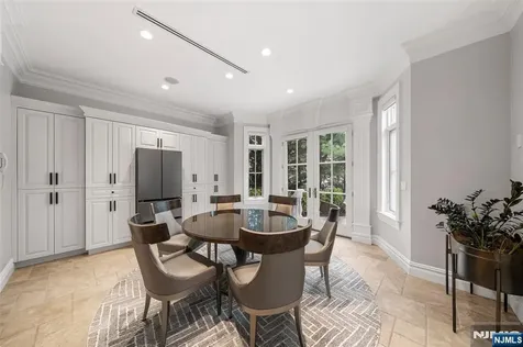 675 Summit Street Englewood Cliffs NJ 07632