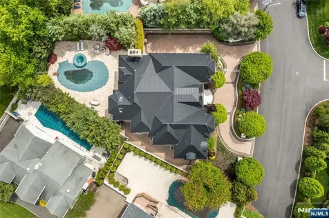 675 Summit Street Englewood Cliffs NJ 07632