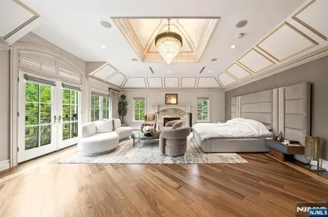 675 Summit Street Englewood Cliffs NJ 07632