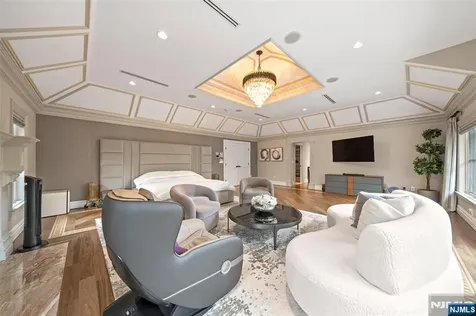 675 Summit Street Englewood Cliffs NJ 07632