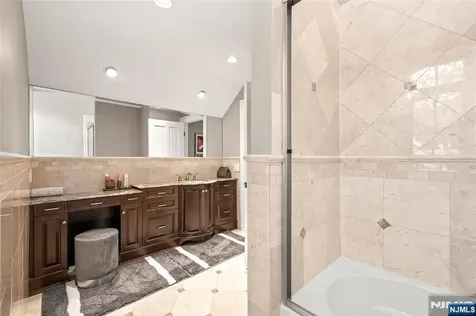 675 Summit Street Englewood Cliffs NJ 07632
