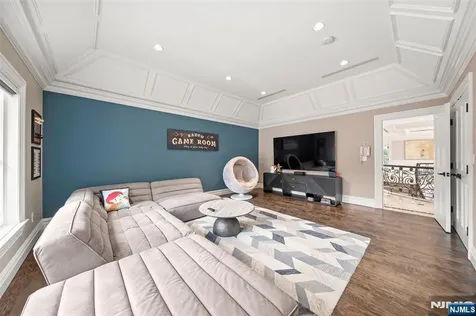 675 Summit Street Englewood Cliffs NJ 07632