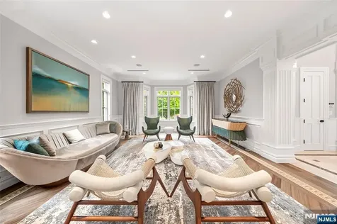 675 Summit Street Englewood Cliffs NJ 07632