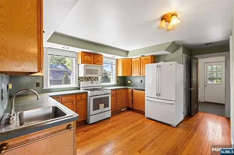 13-07 Willow Street Fair Lawn NJ 07410