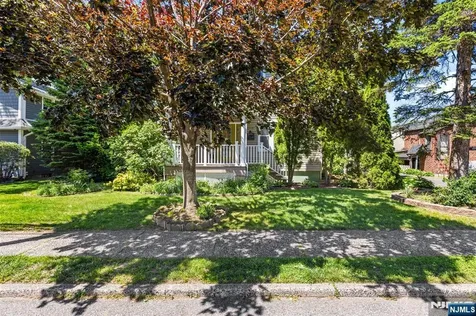 13-07 Willow Street Fair Lawn NJ 07410