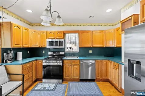 13-07 Willow Street Fair Lawn NJ 07410