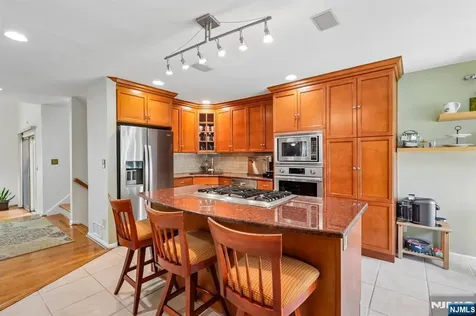 40 Woodland Drive Woodland Park NJ 07424