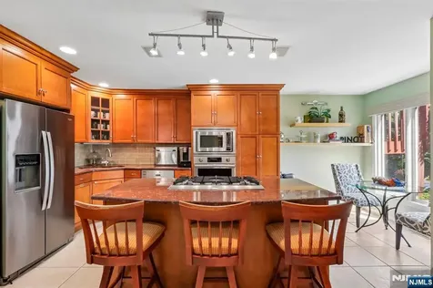 40 Woodland Drive Woodland Park NJ 07424