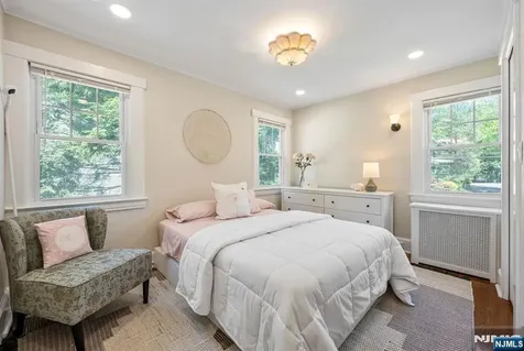 552 Hillcrest Road Ridgewood NJ 07450