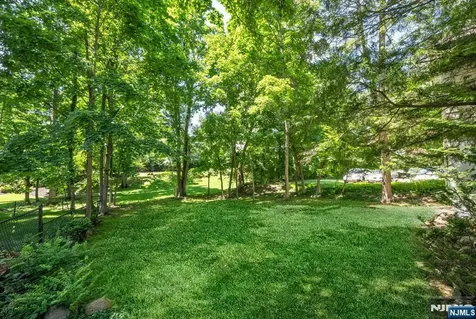 552 Hillcrest Road Ridgewood NJ 07450