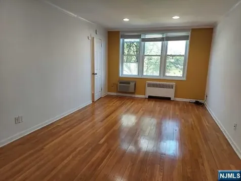 2160 Center Fort Lee NJ 07024