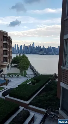 22 Ave At Port Imperial West New York NJ 07093
