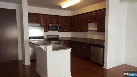 22 Ave At Port Imperial West New York NJ 07093