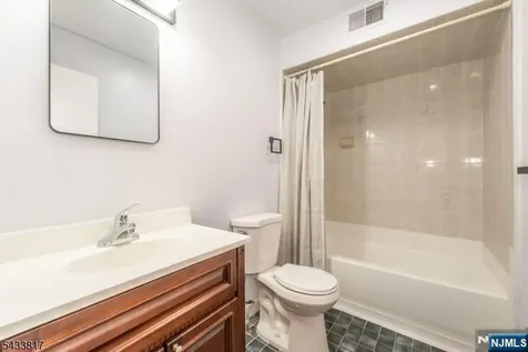 131 Mcpeek Road Lafayette NJ 07848