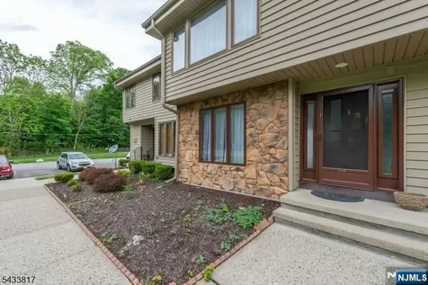 131 Mcpeek Road Lafayette NJ 07848
