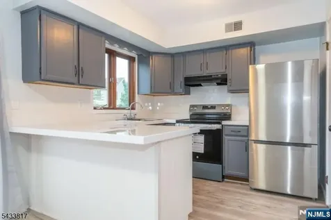 131 Mcpeek Road Lafayette NJ 07848