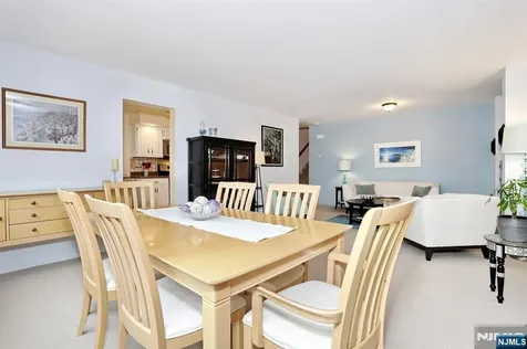 164 Winchester Court Twp Of Washington NJ 07676