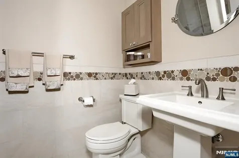 164 Winchester Court Twp Of Washington NJ 07676