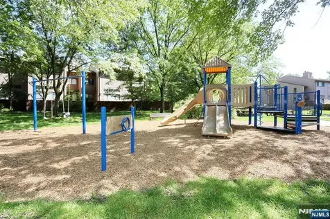 164 Winchester Court Twp Of Washington NJ 07676
