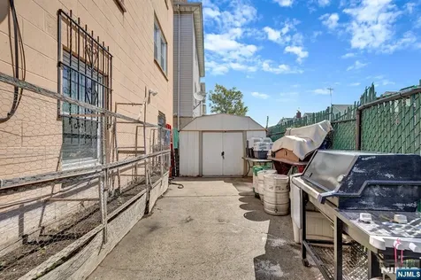 103 Houston Street Newark NJ 07105