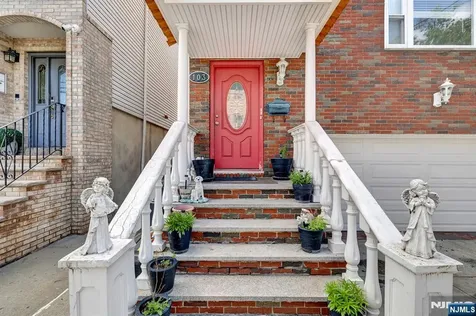 103 Houston Street Newark NJ 07105