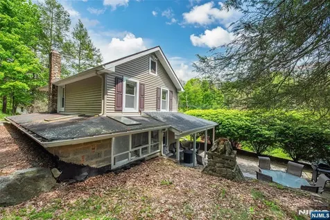 2 Red Mine Road Wanaque NJ 07465