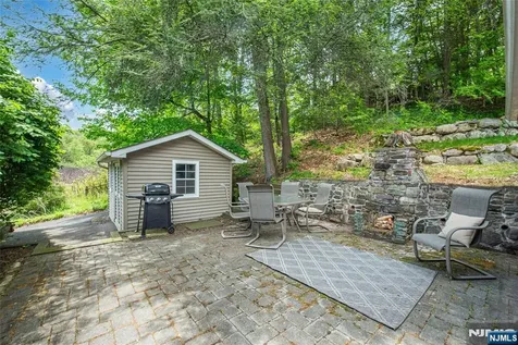 2 Red Mine Road Wanaque NJ 07465