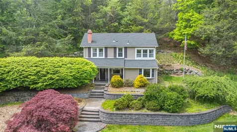 2 Red Mine Road Wanaque NJ 07465