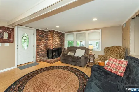2 Red Mine Road Wanaque NJ 07465