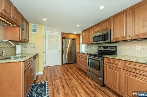 2 Red Mine Road Wanaque NJ 07465