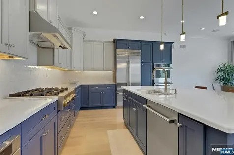 111 Woodmont Circle River Vale NJ 07675